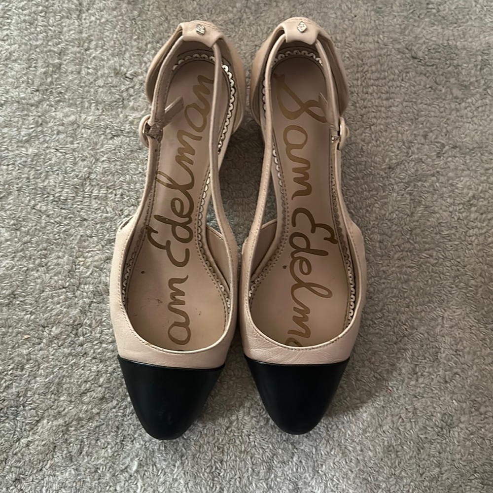 Sam Edelman nude and black toe shoe